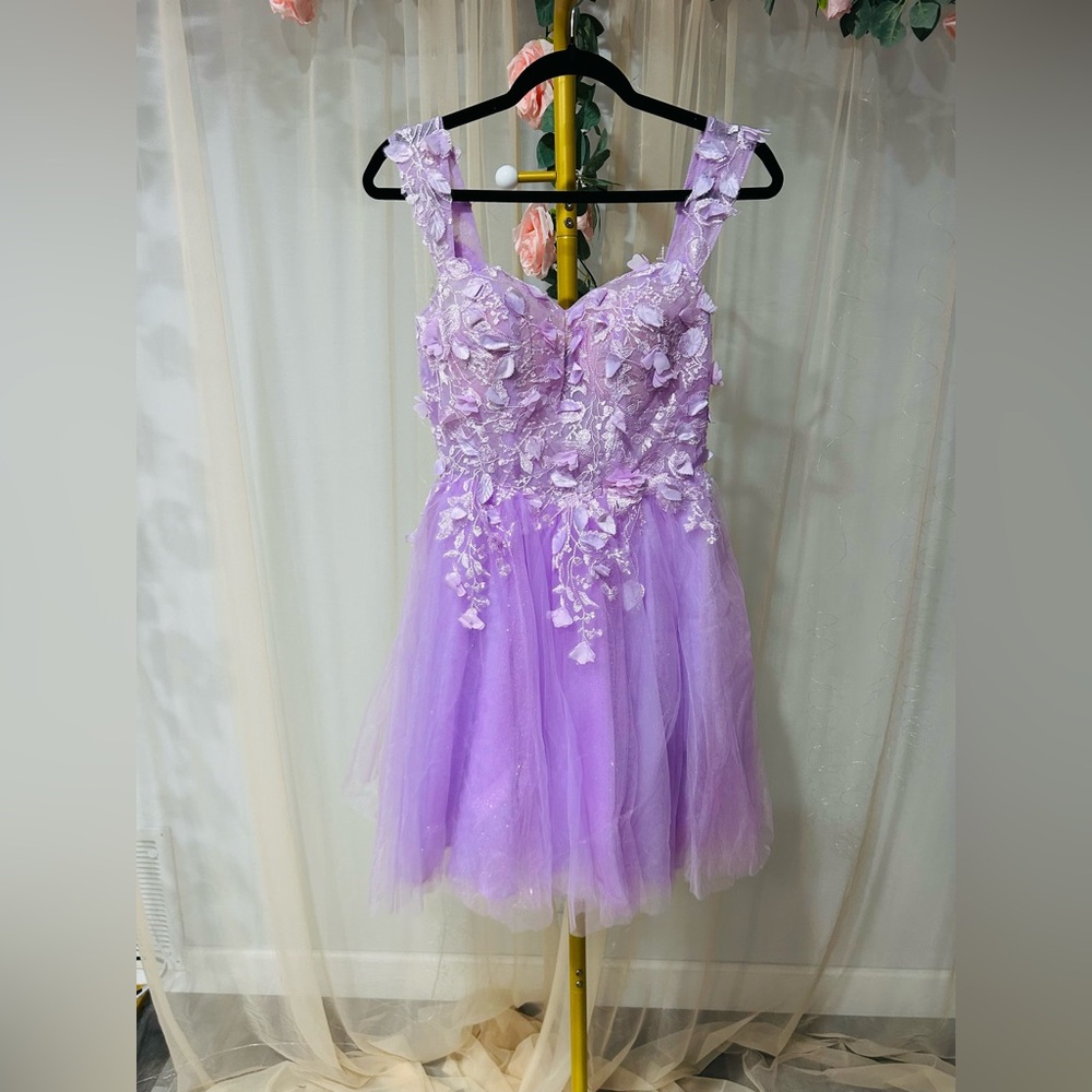 Elegant Lilac Floral Mini Dress